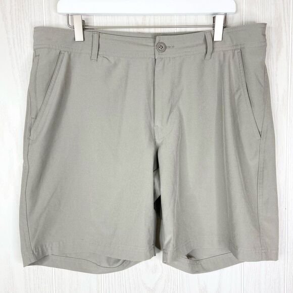 Columbia Sportswear Company Men's Gray Tan Front Chino Shorts Size 36 - Picture 1 of 6